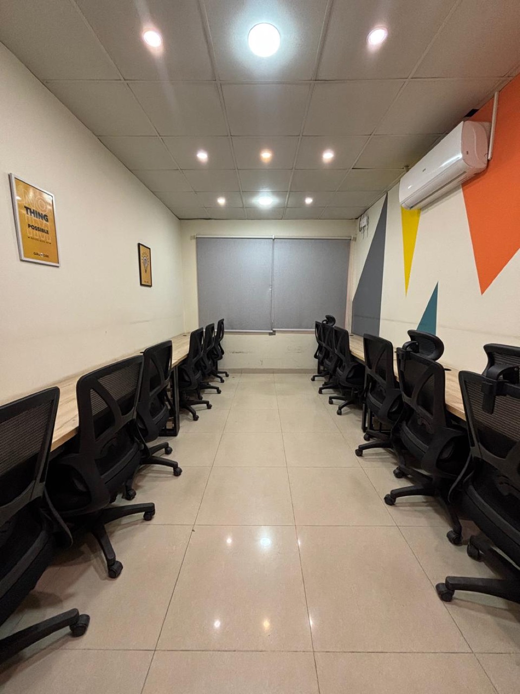 Fully-fitted open workstations at a Bacgrow BPO site